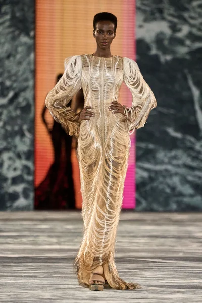 Look 7